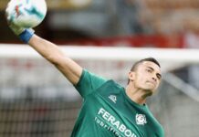 Persaingan Kiper Timnas Indonesia: Emil Audero Meledak, Maarten Paes Mulai Meredup?